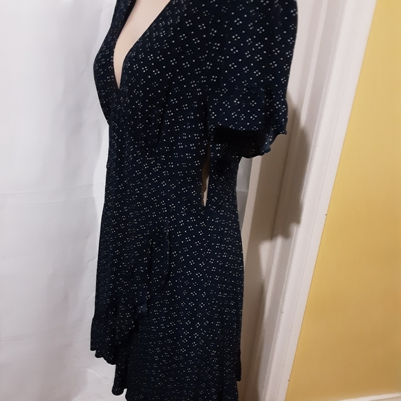 Woman's summer dress blue and white short ruffled - Picture 3 of 4